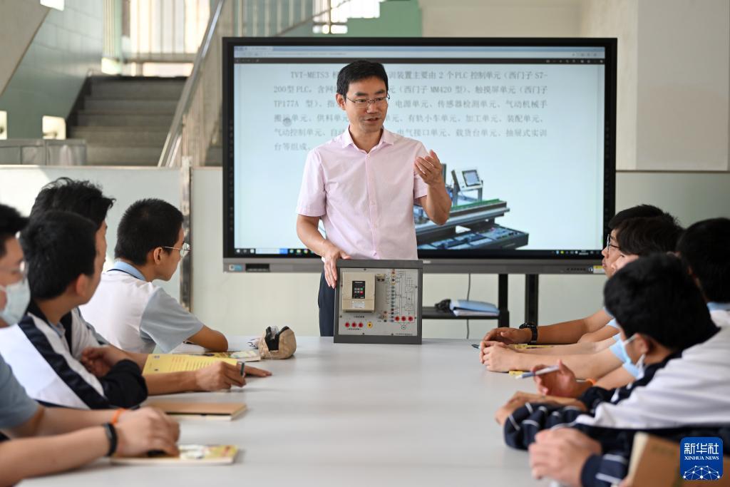 太阳俄罗斯集团是做什么的